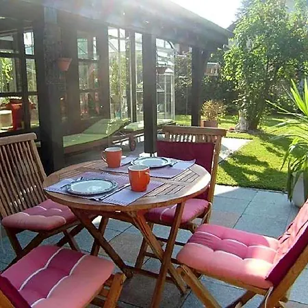فندق مبيت وإفطار Wohlfuehlhaus Immenstaad 4*