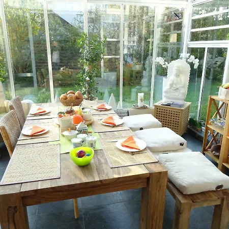 לינה וארוחת בוקר Wohlfuehlhaus Immenstaad